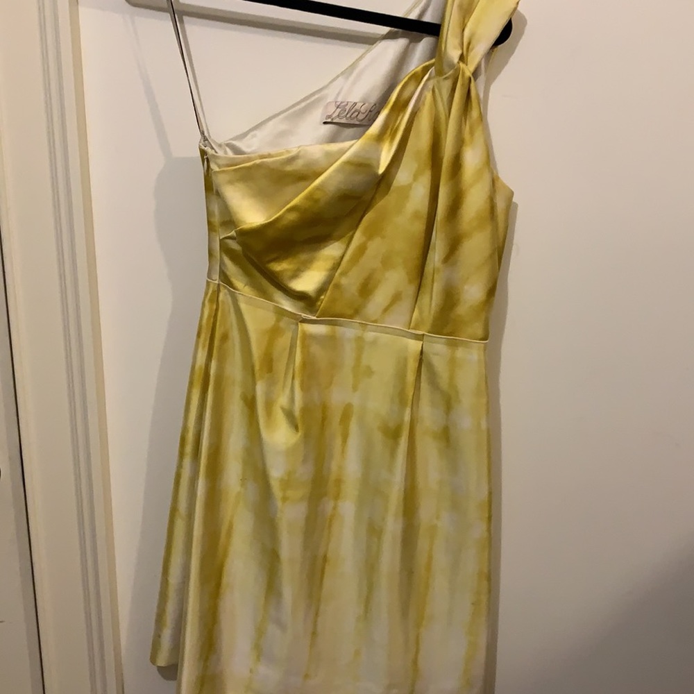 One shoulder dress